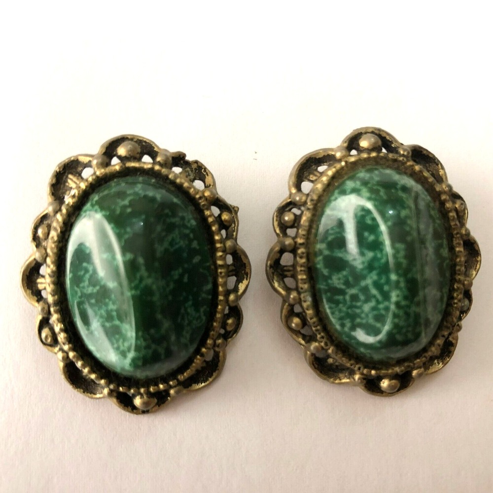Vintage Clip On Earrings Ribbed Green Faux Jade Big Statement Gaudy 80s Oval 1.5